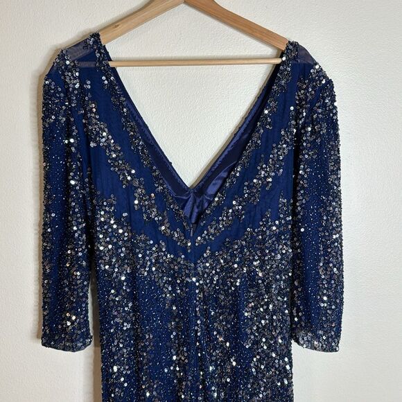 Mac Duggal Bead-Embellished Body-Con Gown in midnight navy sequin dress size 10 - Picture 8 of 16